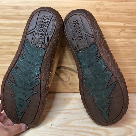 Women's Born Leather Lace-Up Shoes - Casual Everyday Style | Preloved size 7 - Picture 4 of 9